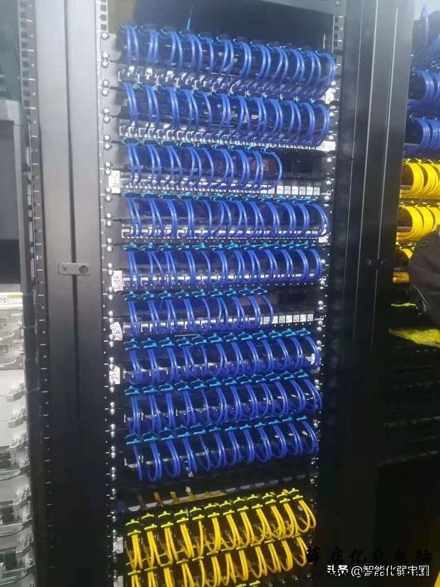 监控布线技巧-监控布线讲究多，关键区域覆盖、避开易碰地儿、选好线材、注意美观缺一不可