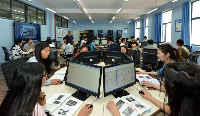 安卓开发读什么专业的_学安卓开发_安卓开发就业怎么样